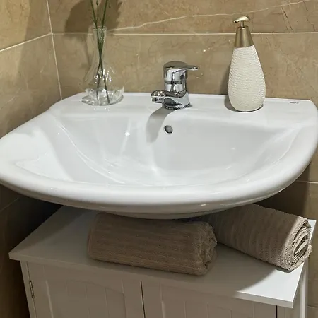 En Con Garaje Y Wifi Apartament *