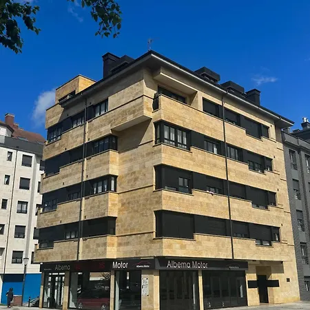 En Con Garaje Y Wifi