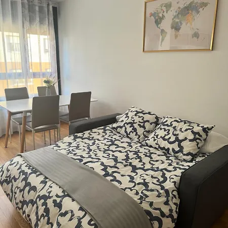 En Con Garaje Y Wifi