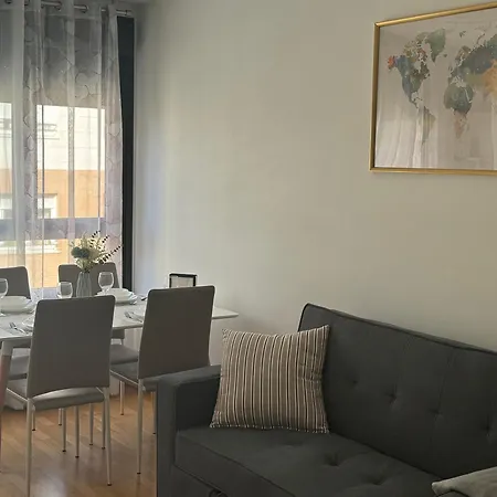 En Con Garaje Y Wifi Апартаменти *